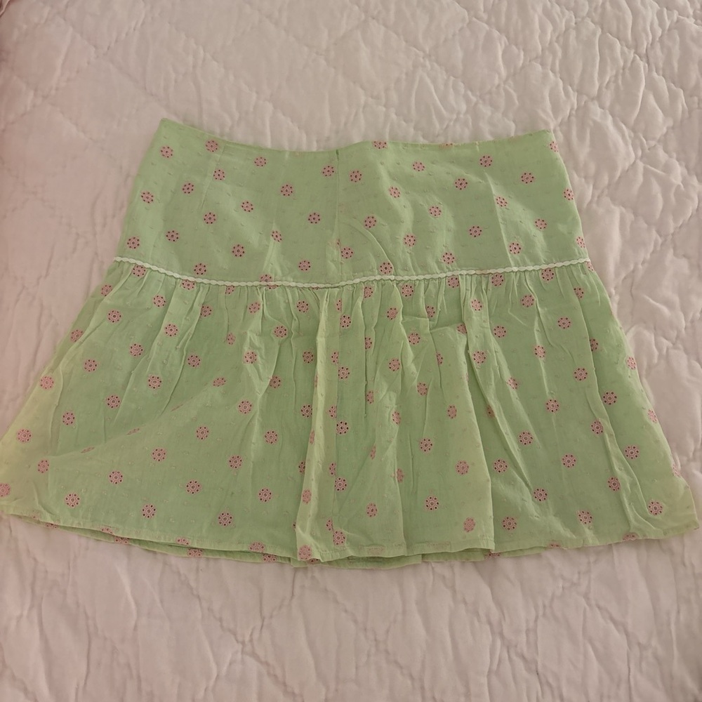 **SOLD** Lilly Pulitzer Floral Pink and Green Embroidered Skirt
